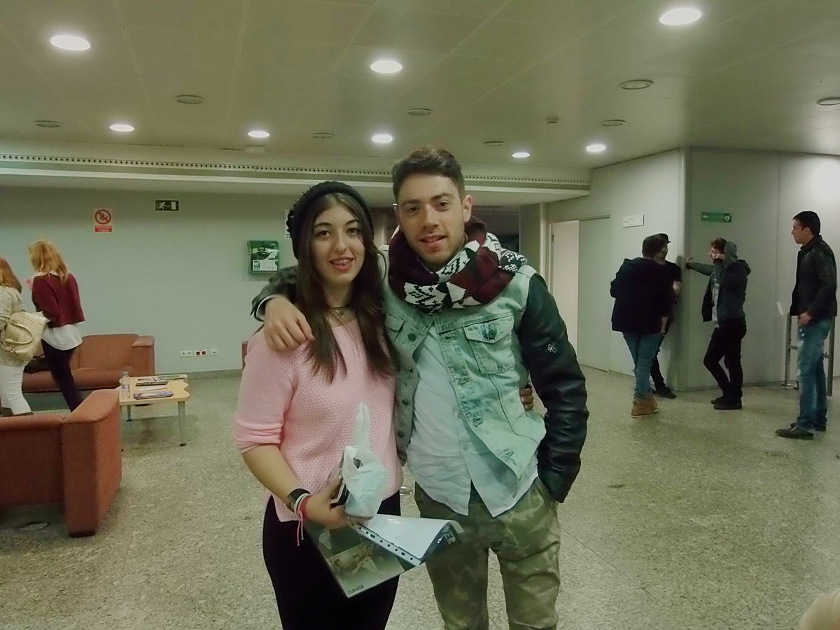 NereB97's tweet photo. Deseabdo volver a verte algún día por Sevilla 💞 @AlbertTorres__ https://t.co/gUqRMcg9eI