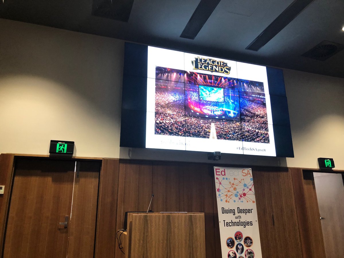 monique_mgreen's tweet image. 50,000 people attending League of Legends World Championships ⁦@Techbradwaid⁩ #edtechsa2018 how times have changed