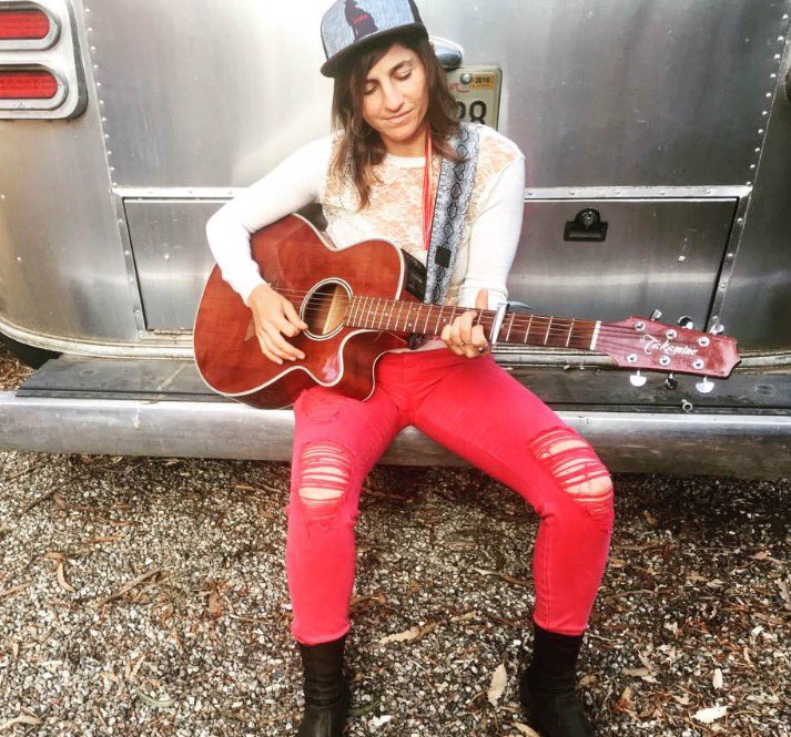 MichardiAdam's tweet photo. Angie Donkin @angiedonkin Photography By Adam Michardi #singer #Artist https://t.co/FkRj7Hi0GA