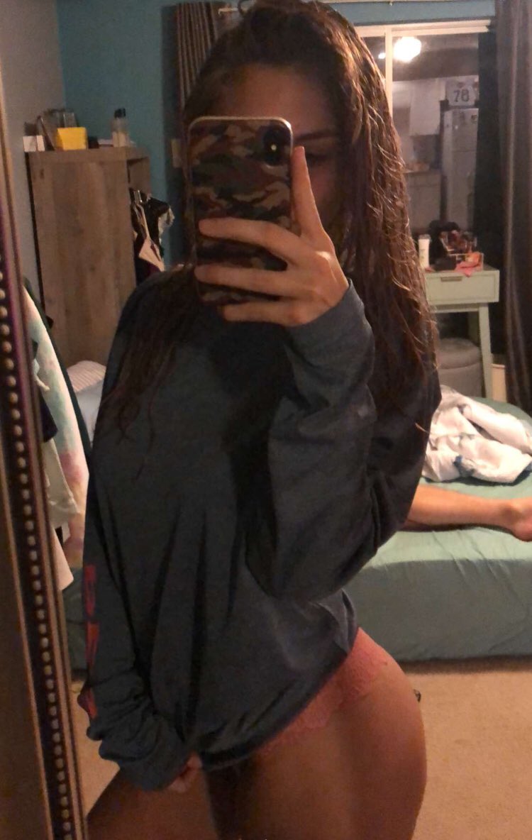 maddygrayy4's tweet photo. RT and Fav for a chance to get nudes in your DM 
#cumtribute #cocktribute #cumslut #cum https://t.co/j3WSjEg15i