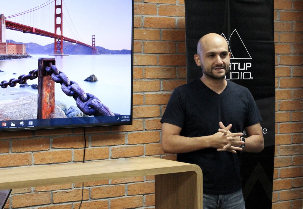 startupstudiomx's tweet image. Muchas gracias Ricardo Rocha de Games Starter y Copanga por haber coacheado a la nueva generación de Startup Studio con la charla &quot;Startup Life Cycle&quot;