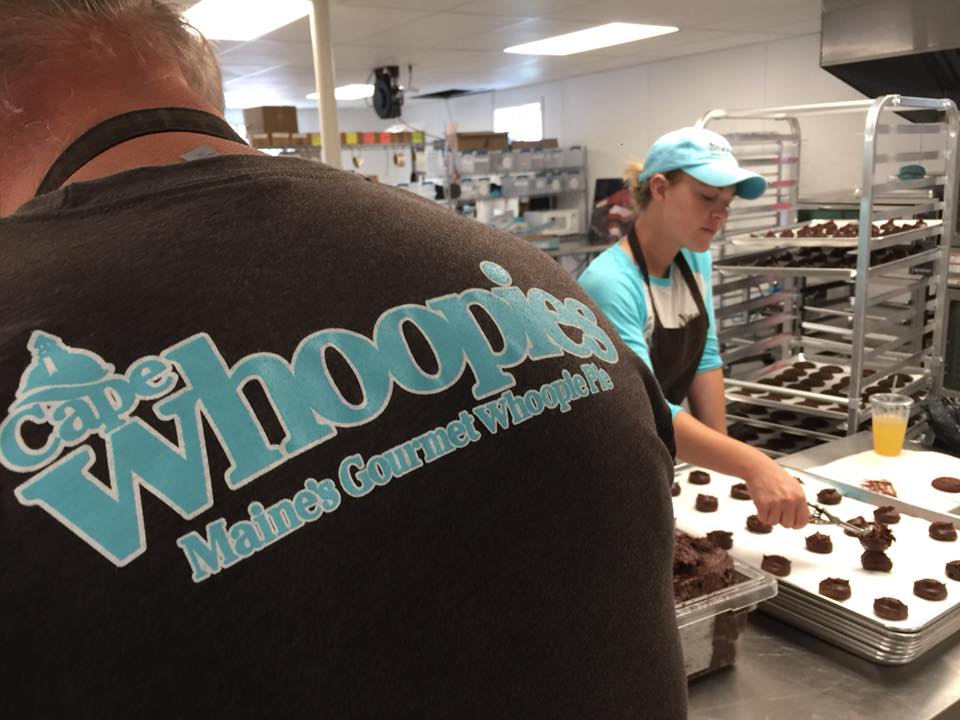 SteveMinichWMTW's tweet photo. Here’s a tasty Made in Maine for you. Cape Whoopies, Maine's Gourmet Whoopie Pie and... https://t.co/YEyFanOrFW https://t.co/msMU6l7rs7
