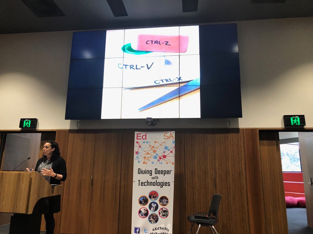 monique_mgreen's tweet image. Technology is not about getting rid of stuff. It’s about conn croons ⁦@art_cathyhunt⁩ #edtechsa2018 ⁦@EdTechSA⁩