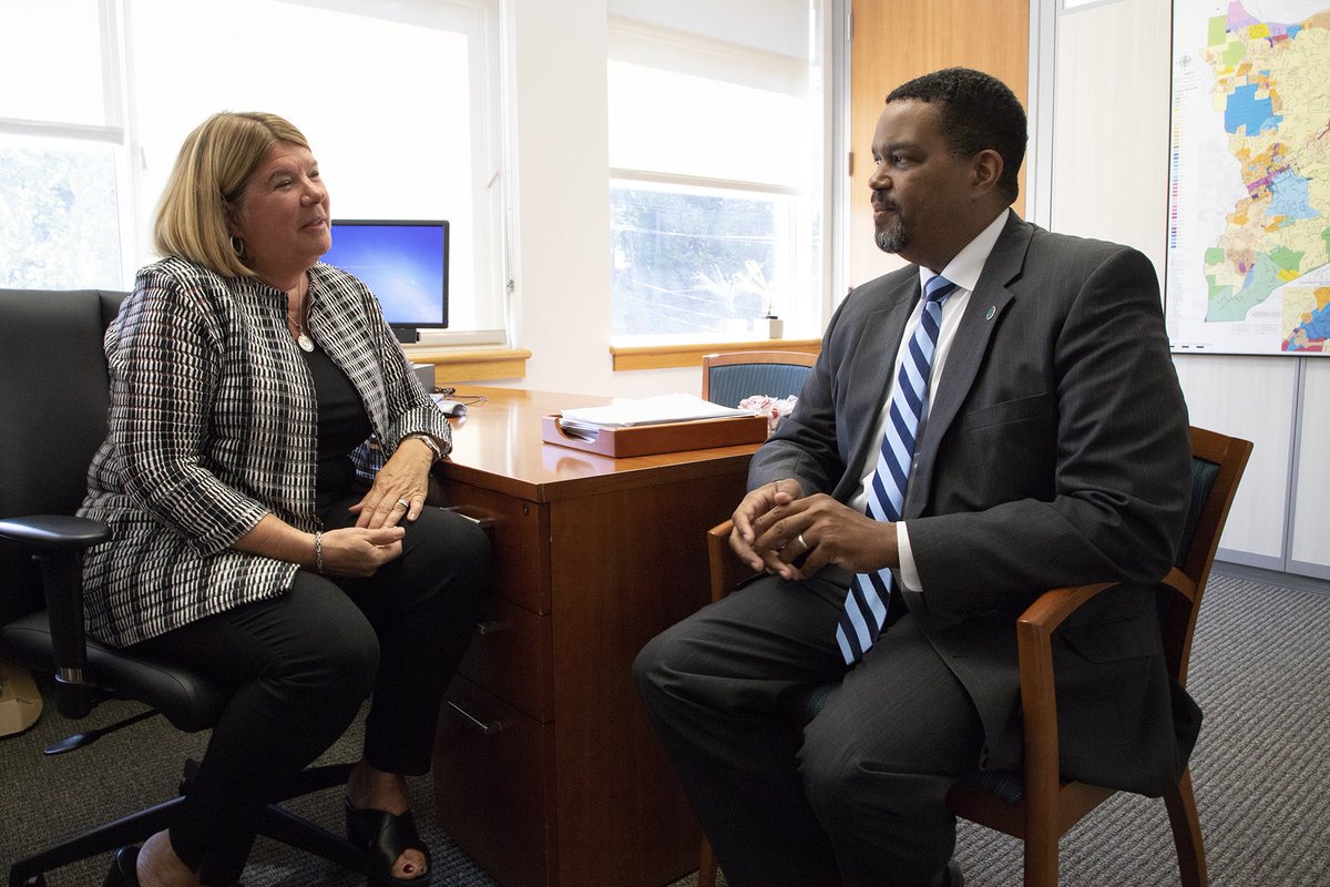 chapelhillgov's tweet photo. TONIGHT. Council announces Maurice Jones as new town manager for #ChapelHill to begin Aug. 20. Jones served as city manager of Charlottesville. Mayor Hemminger describes him as “best fit for #ChapelHill” from #nationalsearch. @TOCHMayorOffice STORY: https://t.co/Vzxpxo4jiI https://t.co/HRCKkCAGmC