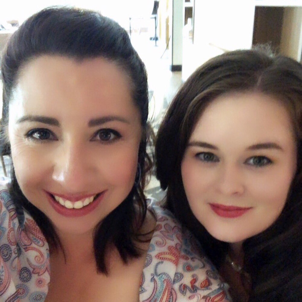 RepAngelaRomero's tweet photo. Getting ready to see our boy #raylamontagne! Pre-show drinks @ #thelobbyist 😈. #theirony #whenincolorado #redrocksamphitheater #herewecome https://t.co/LRgxzA1Wwd