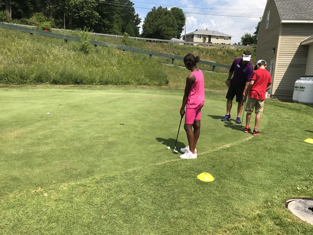 a_griffin6's tweet photo. @SeymourRedW learning to golf this summer and having a blast. Thanks @TheFirstTee https://t.co/RxWZks1MKo