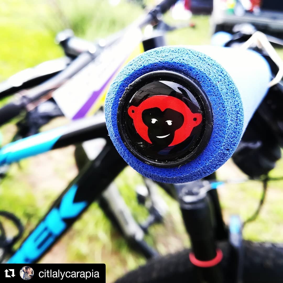 ZonaInfinitoCR's tweet photo. #redmonkeygrips https://t.co/AWJQ6CPrya