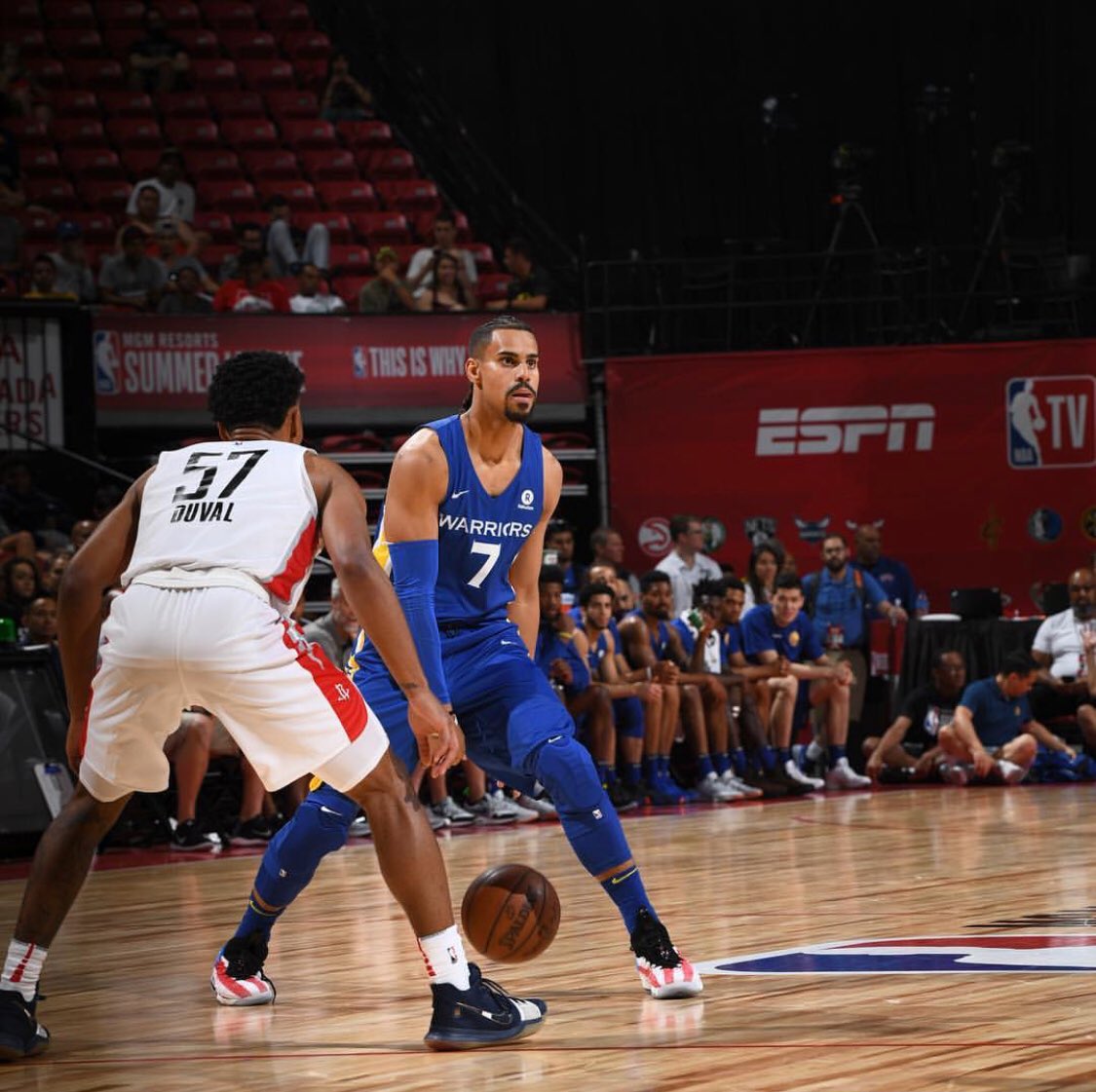 superuruOficial's tweet image. Focus on your goals!! @clavelito04 #letschallenge