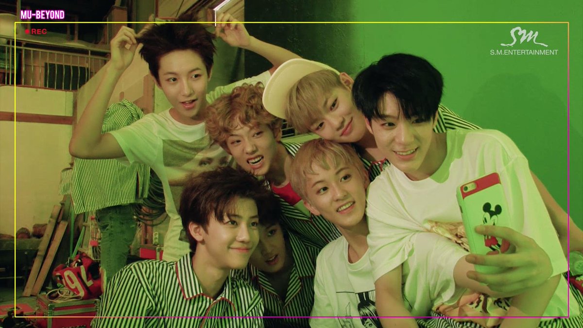 trivianamj's tweet photo. "𝙞 𝙬𝙞𝙨𝙝 𝙩𝙝𝙚𝙧𝙚 𝙬𝙖𝙨 𝙖 𝙬𝙖𝙮 𝙩𝙤 𝙠𝙣𝙤𝙬 𝙮𝙤𝙪'𝙧𝙚 𝙞𝙣 𝙩𝙝𝙚 𝙜𝙤𝙤𝙙 𝙤𝙡' 𝙙𝙖𝙮𝙨 𝙗𝙚𝙛𝙤𝙧𝙚 𝙮𝙤𝙪𝙪'𝙫𝙚 𝙖𝙘𝙩𝙪𝙖𝙡𝙡𝙮 𝙡𝙚𝙛𝙩 𝙩𝙝𝙚𝙢..." #makenctdreamafixedunit https://t.co/n48V5U6rYU