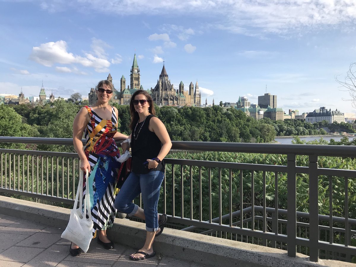 alcallbeck's tweet photo. Making our way from Ontario to Quebec - view of Parliament from the back. https://t.co/tgkymk64ge