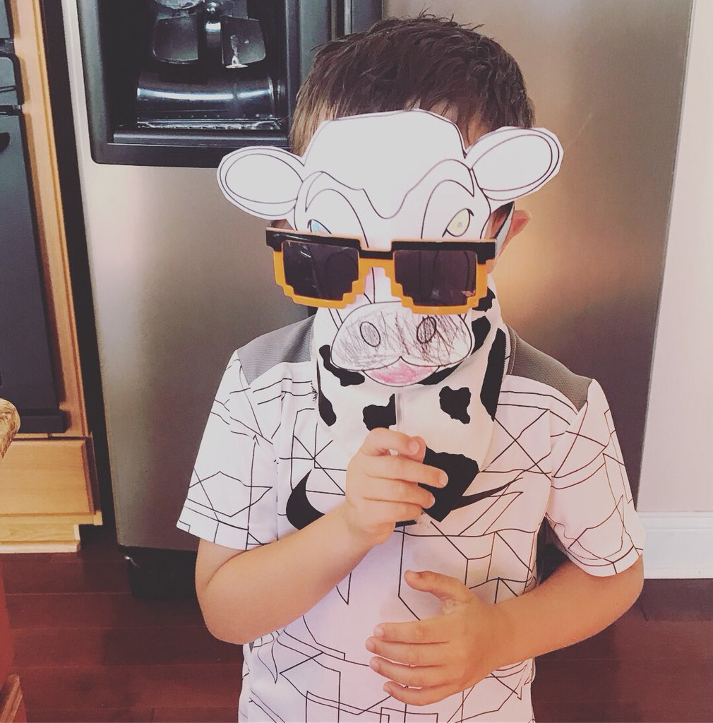 AmyFoxBattaglia's tweet photo. Always a fun time celebrating #CowAppreciationDay thank you @ChickfilA #ChickfilA #chickfilamoms #EatMorChikin #mommyblogger #momlife #ChickFilADay https://t.co/kRb0uZhvfG