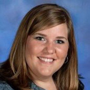 LCHSFalcons's tweet photo. LCHS would like to welcome Mrs. Allison Day to Lincoln County High School. Mrs. Day is transferring from NGA to LCHS as the Library Media Specialist. Congratulations and welcome to LCHS! @LCSchools1 #oneLC https://t.co/uIyG1or16L
