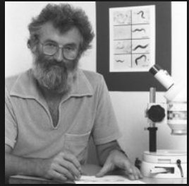 WormlockHolmes's tweet photo. What did we learn from John Sulston? Personal reminiscences by Hiroaki Kagawa, Okawaya Univ. Sulston to Kagawa "Communication, collaboration &amp; archives. There are so many things to do so many rush to do one thing." #APWM18
Picture from https://t.co/qmVDIsp3qO https://t.co/BLly1zlM6S