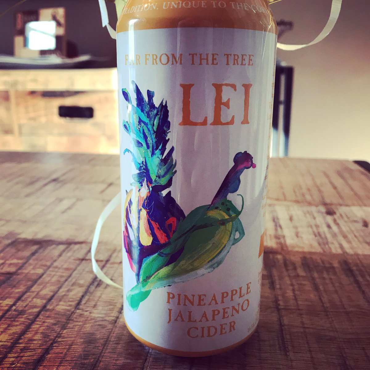22sday's tweet photo. Sometimes you need to go #FarFromtheTree to get #Leid on #22sday @FFTTCider #drinkcraft #drinklocal #MAcider #salem #pineapple #jalapeno #apple #cider #lei #laid #puns #itsoktoroundupon22sday https://t.co/RUV5blWcnB