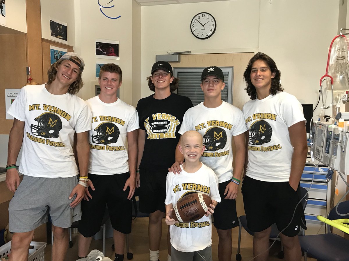 tleekirschner's tweet photo. MV football players visited w/ Ty today! Keep smiling Ty! The entire Mt. Vernon football team loves you and continues to pray for you!!! #WeRMV #timeforTy https://t.co/NkVtTsRR1m