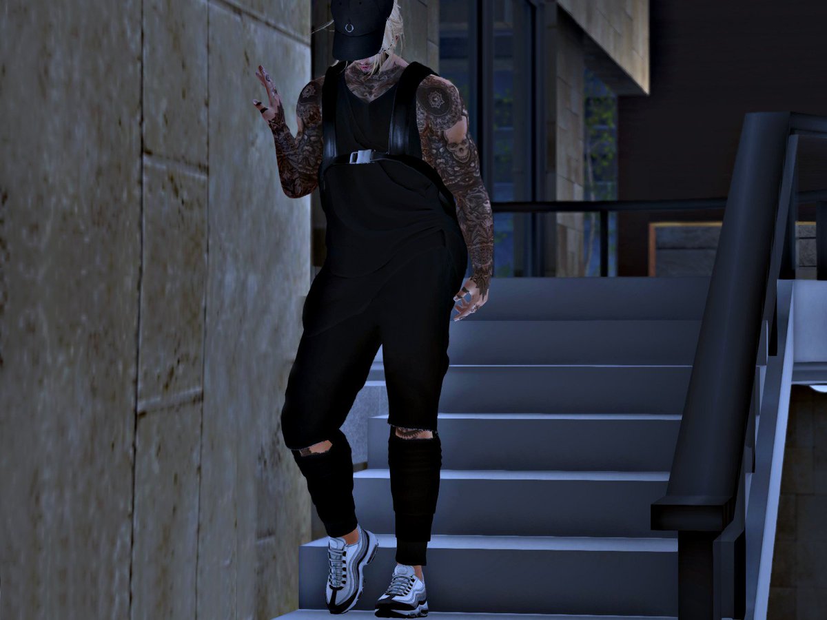 AlexerFerraris's tweet photo. El conocimiento habla, pero la sabiduría escucha.
#SecondLife #menswear #mensfashion #menstyle #mensexy #avatarsl #slsecondlife #SL #avimodel https://t.co/b8eDnXr9Pp