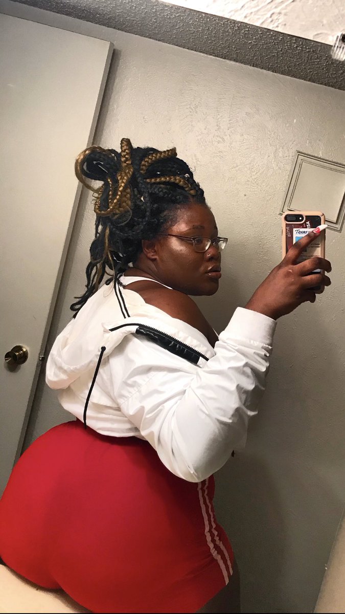 theeestallion tweet picture