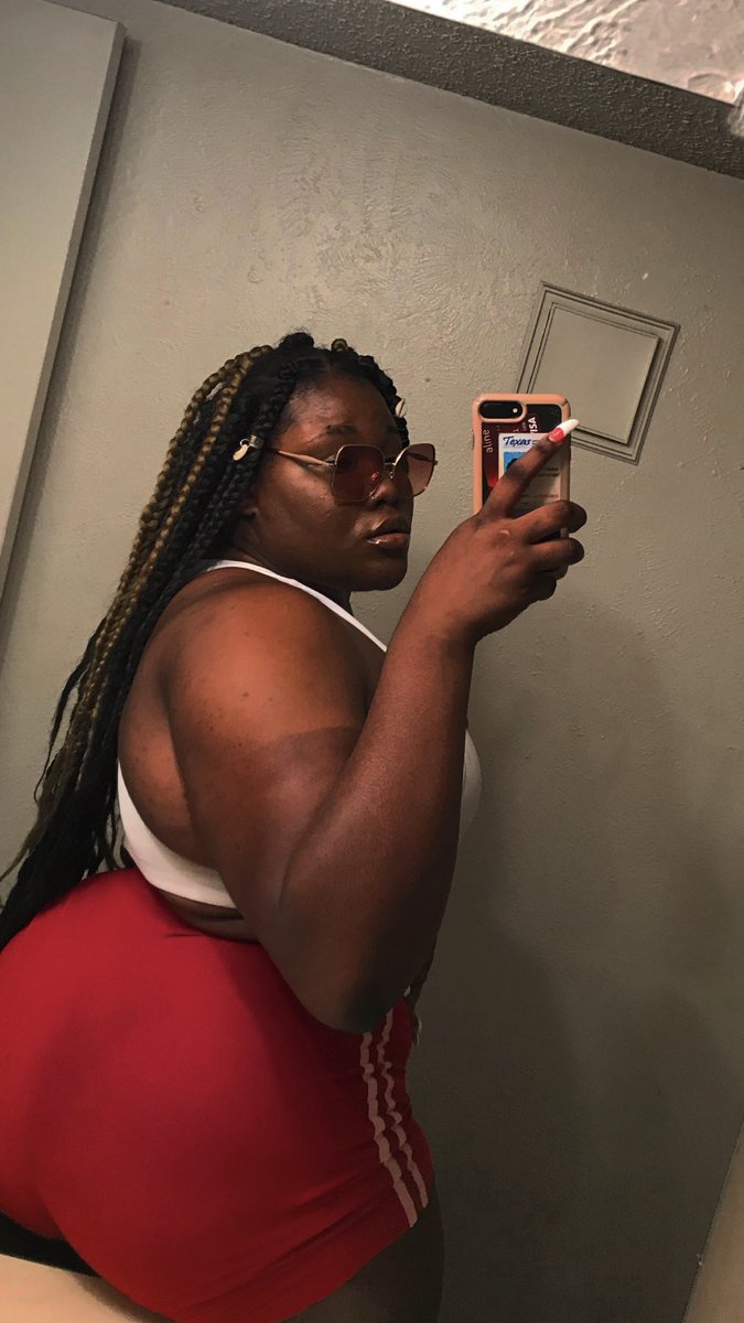 theeestallion tweet picture