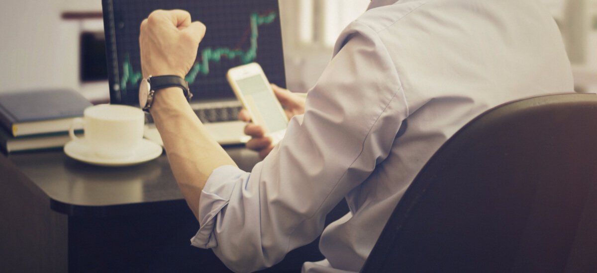 Social selling is all about building and maintaining relationships on #socialmedia. Do it right and you can drive real business value  ow.ly/MFjS101abOX #socialselling #marketing