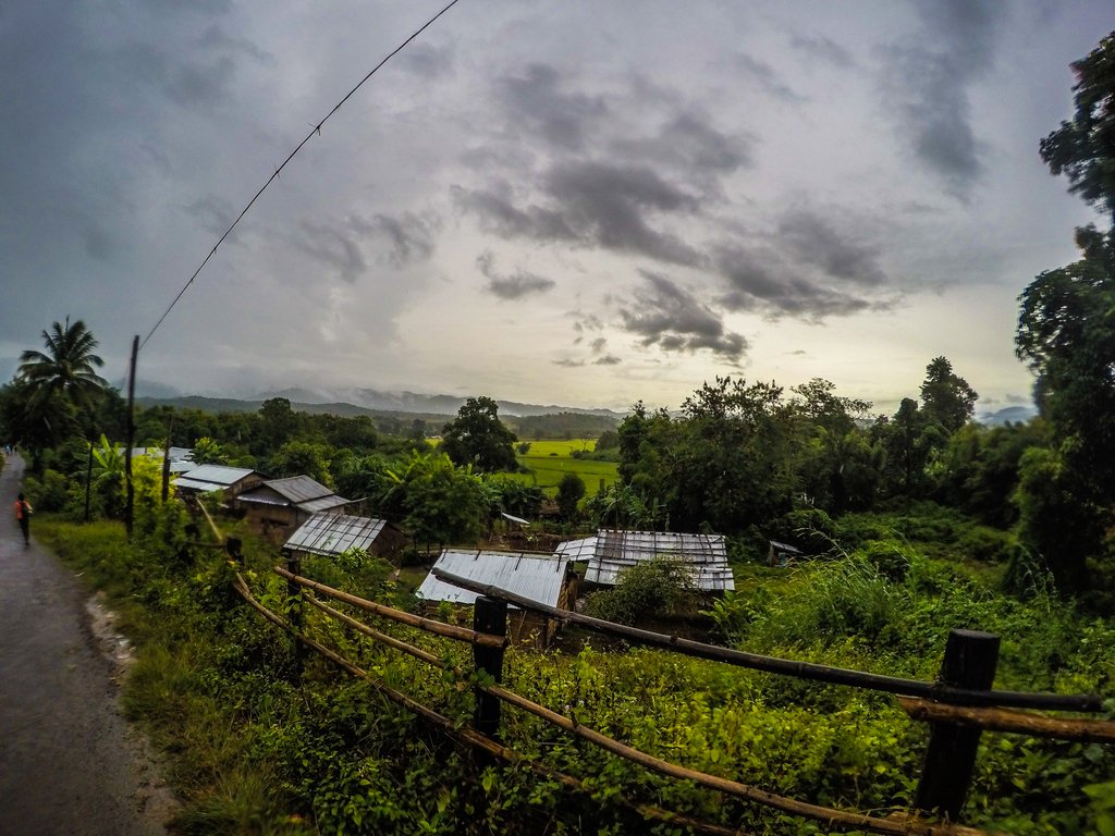 2weektrips's tweet image. Spend 2 days in the highlands of Myanmar as you visit the hidden hill tribes in the north. Find out more in this detailed itinerary. buff.ly/2tMRc5H