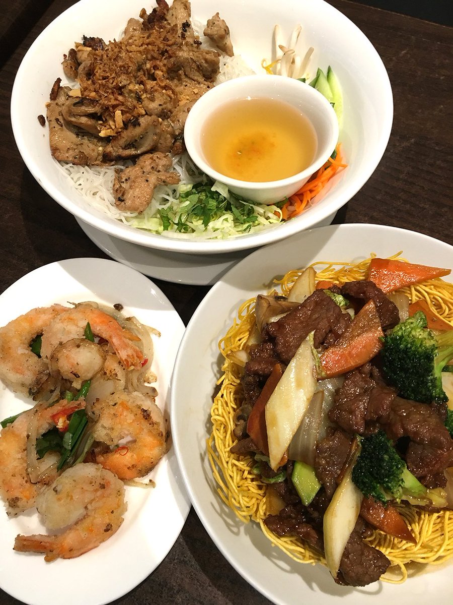 Get online if you want something quick and delicious! Just #OrderOnline and leave the rest to us! An answer to a stress-free day! 💪

#Feast #Capheguests #Chiswick #AsianFoodie #LondonFooide