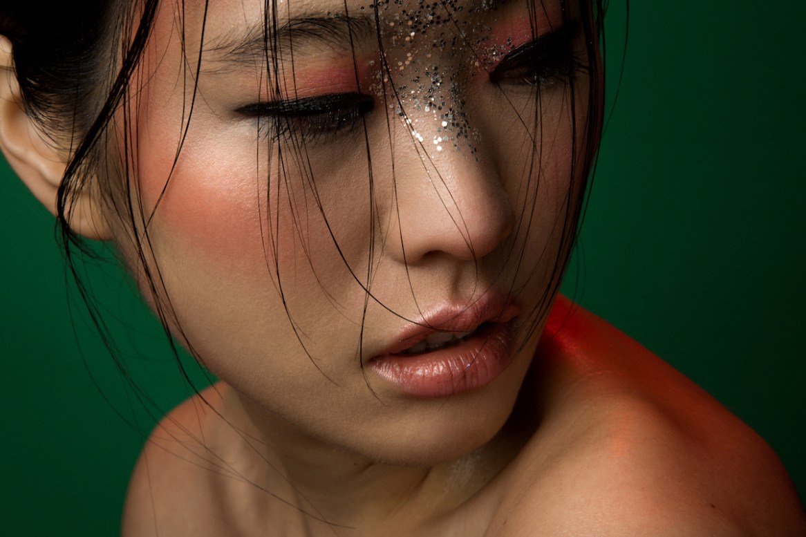 Koddmedias's tweet photo. #KODDEdito — Toujours plus de paillettes... #GLITTERLOVER 😊
👉🏻 https://t.co/AefbtvCmvm #koddmagazine https://t.co/mw8irnstun