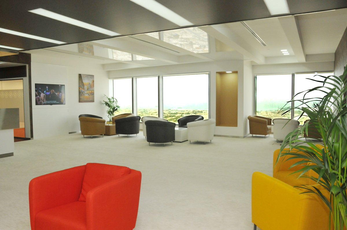 Spiderbusiness's tweet photo. Spider Business Center - Bespoke Executive Offices on Conrad Hotel Dubai opposite World Trade Center at Sheikh Zayed Road. #Spider #UAE #Dubai #ExecutiveOffice #OfficeDubai #BusinessCenter #OfficeforRent #Conrad #WorldTradeCenter https://t.co/9tNosfcGtX