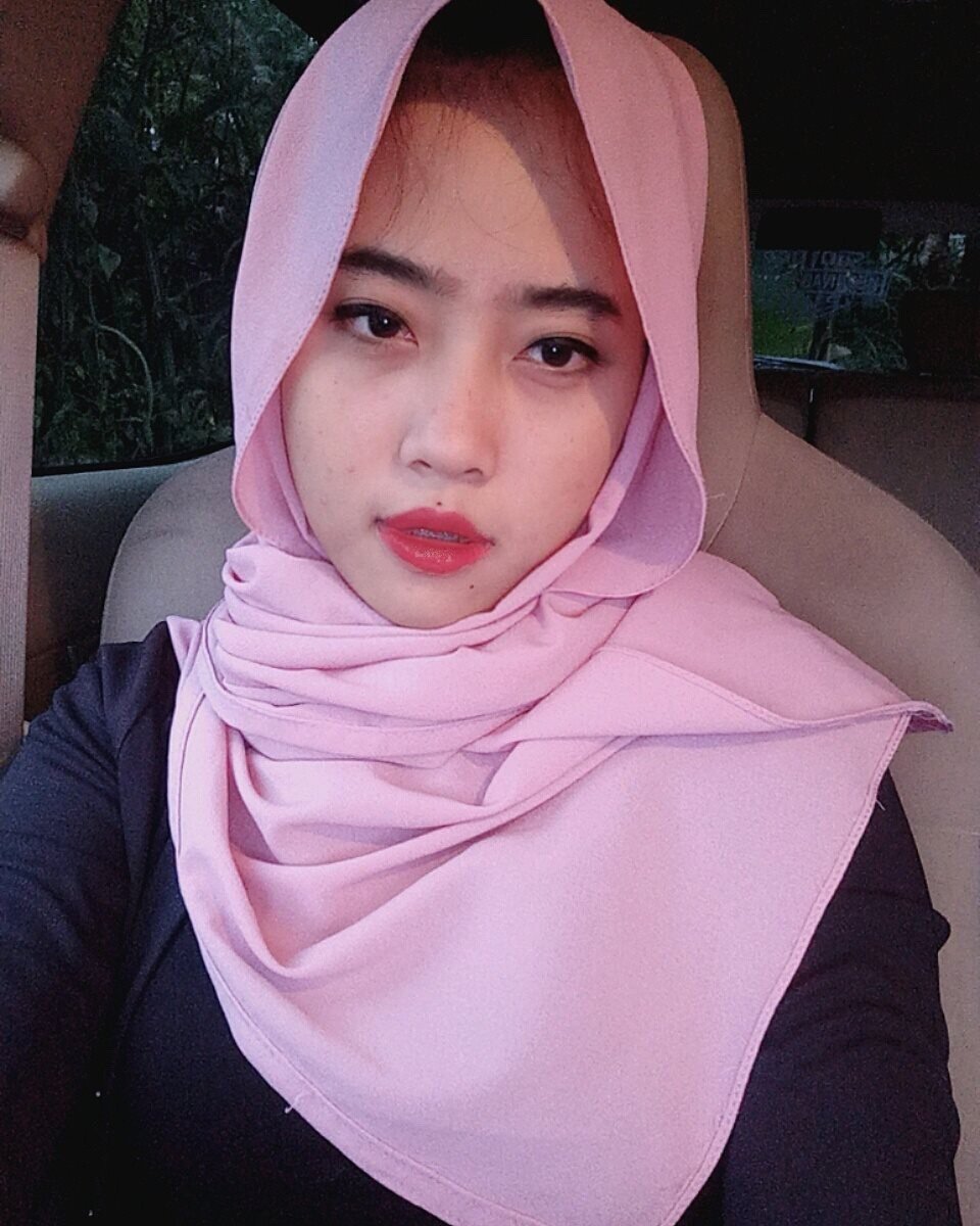 Sotwe tudung. Хиджаб Malay. Индонезия хиджаб грудь. Tudung. Malaysian Jilbab.