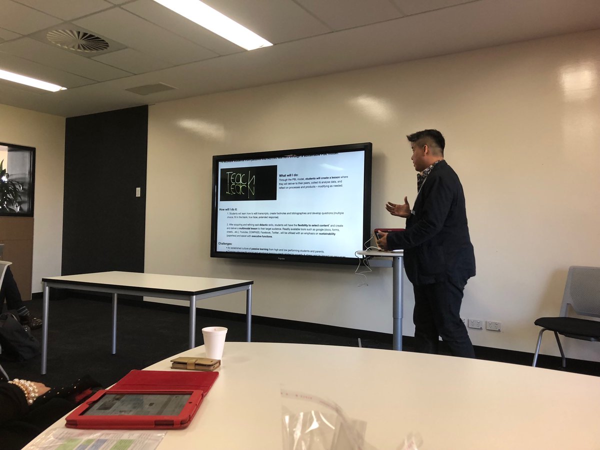 monique_mgreen's tweet image. Turning students from passive into active learners! Thank you ⁦@GuyLouanglath⁩ for sharing your project! #edtechsa2018