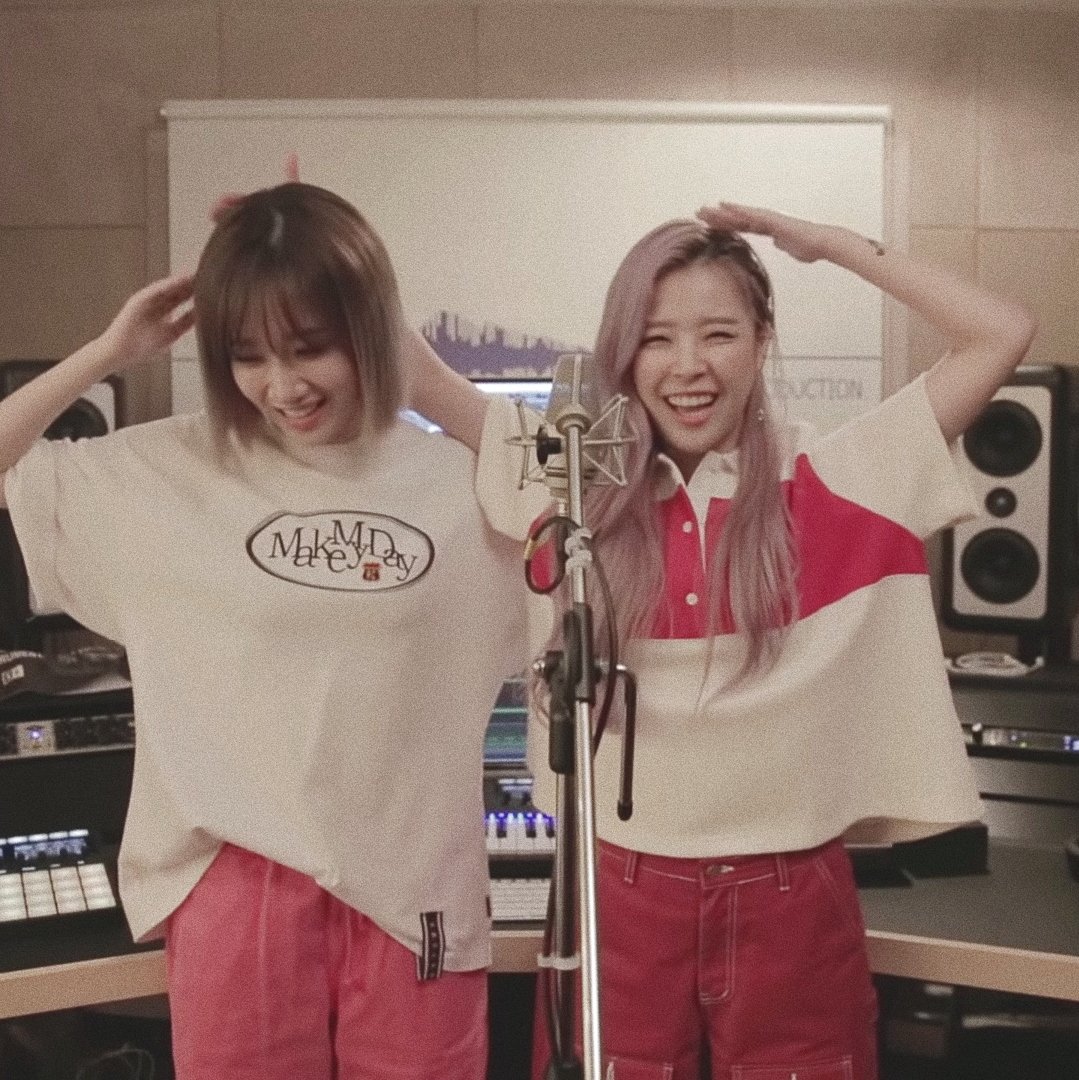 khanlq's tweet photo. ➪ hi everyone
i'm a new account dedicated to KHAN's jeon minju and kim yuna, i will be posting lq pictures and videos of the girls! please retweet to support my account! hope you guys enjoy ♡ https://t.co/OVT6hPGIXa