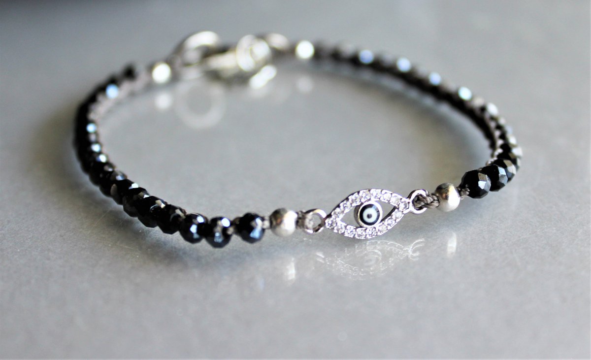 upscale_jewelry's tweet image. SYMBOLIC: The #EvilEye #charm has #symbolicmeaning whether you are spiritual, into mediation, #yoga or a #peacefullifestyle. To avoid envy look, people wore evil eyes. Any gaze was essentially reflected back to the person for their bad luck to resume.