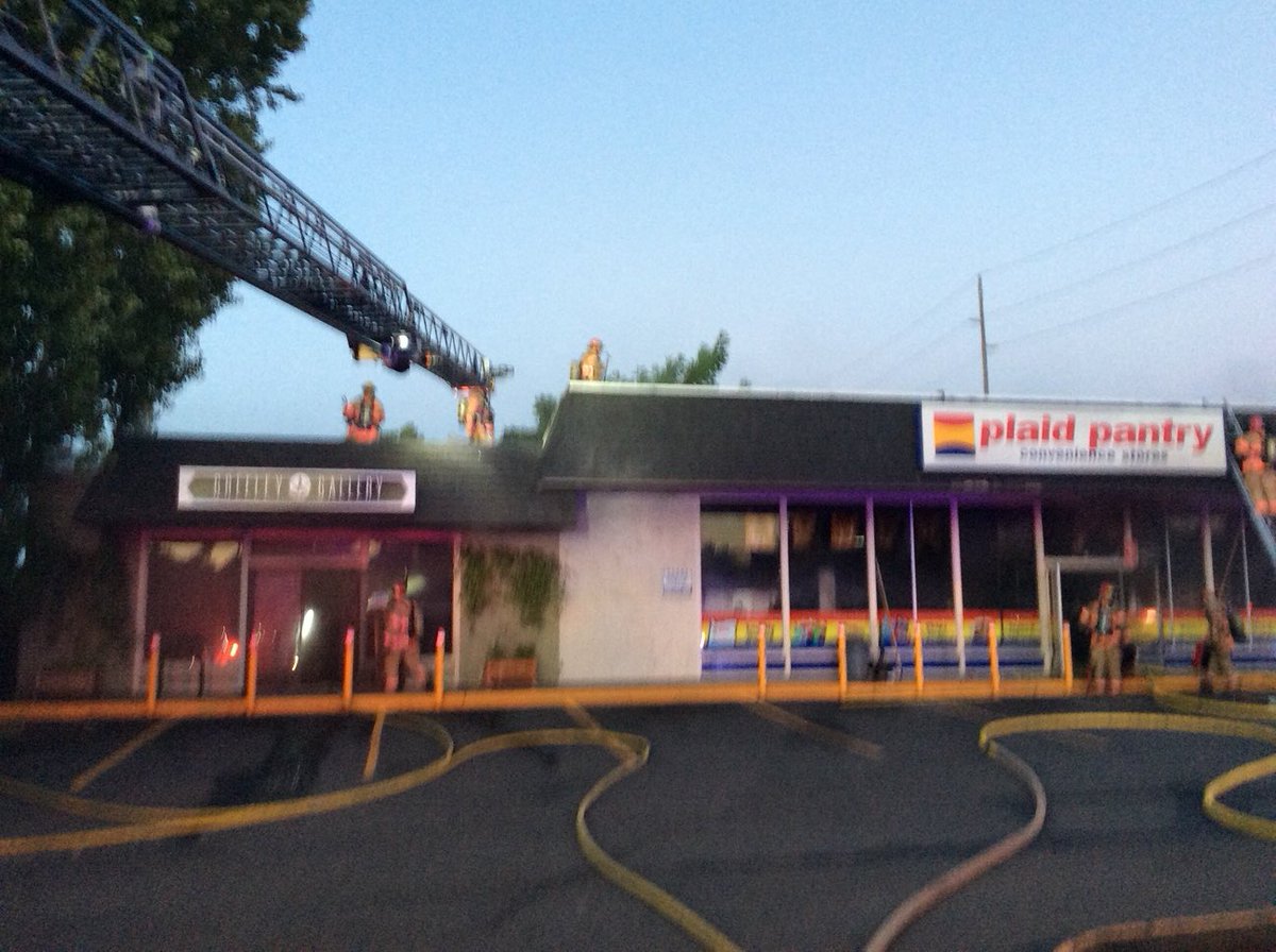 Portland Fire Rescue On Twitter Crews Are On Scene Of A