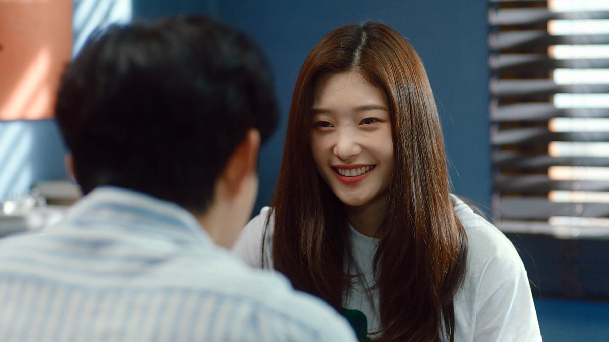 정채연 스페셜 영상 'TO.JENNY EDITION', 오늘 오후 5시 공개됩니다. 퇴근길에, 하굣길에, 소환사의 협곡 가는 길에, 에란겔 가는 비행기 안에서 보실...