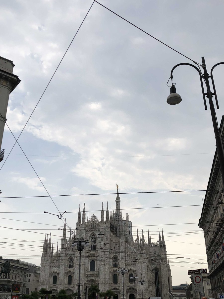 sparkl16's tweet photo. jvous partage ici quelques clichés de Milan https://t.co/J2XjWkCwRE