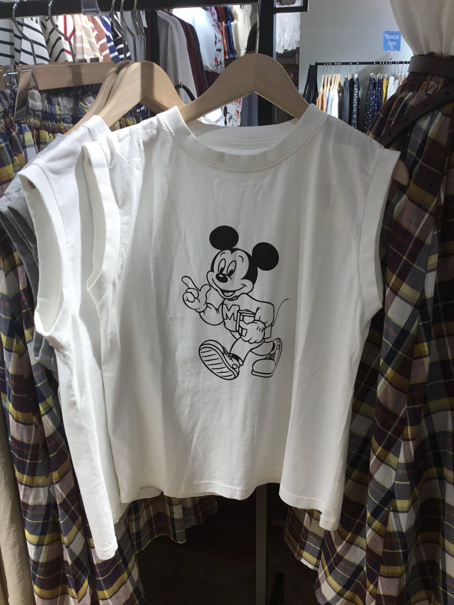 Uzivatel ルミネ横浜 Na Twitteru 4f ローリーズファーム ミッキー とのコラボtシャツが登場 シンプルなデザインなので 色々なコーディネートを楽しめそうですね Uzivatel ルミネ横浜 Na Twitteru 4f ローリーズファーム ミッキー とのコラボtシャツが登場 シンプルなデザインなので 色々なコーディネートを楽しめそうですね