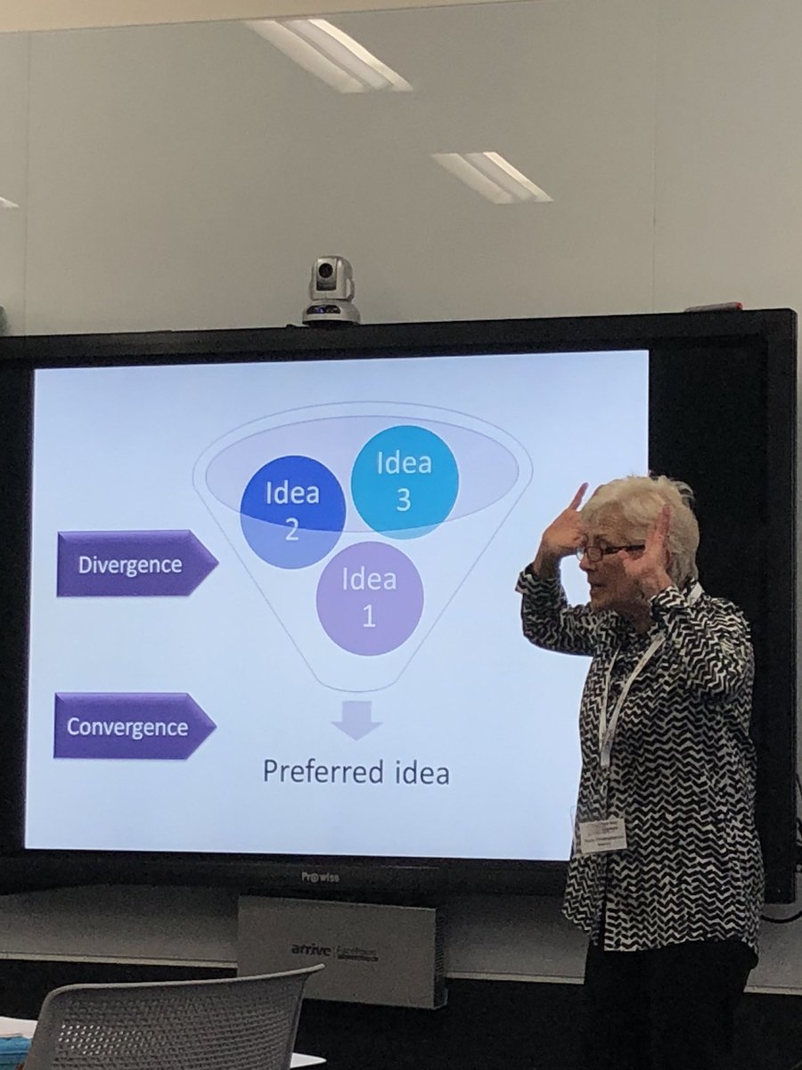 pkcc1's tweet image. #edtechsa2018 design thinking #dfe #stem500