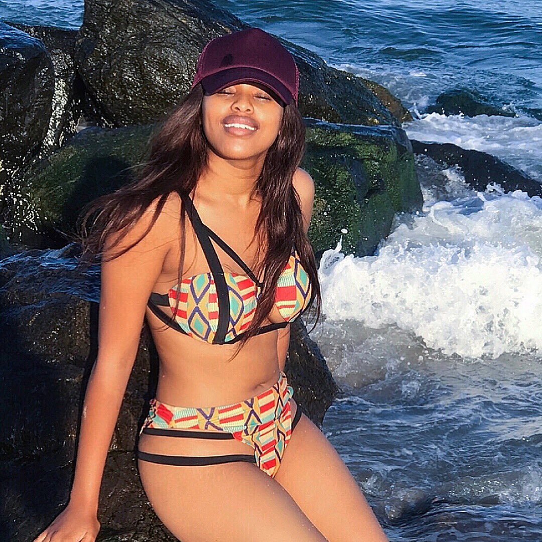 Natasha_Thahane's tweet image. I know a girl that saves pictures from places she's flown. To post later &amp;amp; make it look like she still on the go 🎼🌞🐬 #LastWeekend
