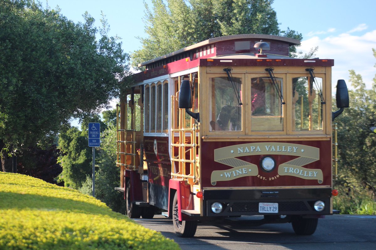NapaTrolley's tweet photo. Today is #wellnesswednesday 🌻
Stay well by having a glass of wine, or by joining us on a trolley tour of the remarkable Napa Valley! #NapaValley #VisitNapaValley #winetasting #napawinetrolley 

Call (707) 252-1600 or visit https://t.co/wpcxDJfVD1 to reserve your seat https://t.co/gaZQ9iVDgV