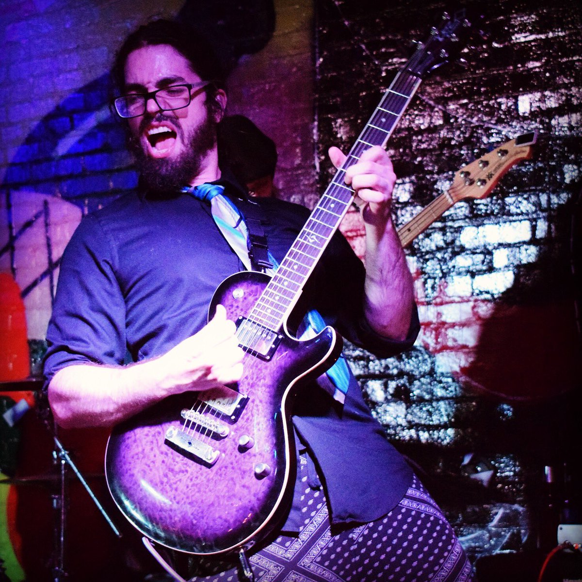 DTFunkBand's tweet photo. Bloomington we are back!!
D.T.Funk will be at @thebluebirdbar  Tonight!!
Music will start around 11!
Let’s get Funky!!!! 🤘🏿🤘😊

#dtfunk #dtf #dtfunkband #Funkytown #bloomington #shreddingguitars #gibson #purple #wefunkeverything 
📸 @stay_afloat_17 @irishfoxphotography https://t.co/7nVuoSJTzt