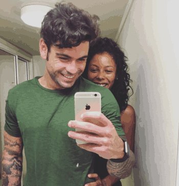 NewsReactLive's tweet photo. Après deux ans de relation, Nehuda et Ricardo (#LesAnges8 #MELAA2) annoncent leur rupture, ils restent cependant en bon terme pour le bien de leur petite fille. https://t.co/V0pzeRNuu8