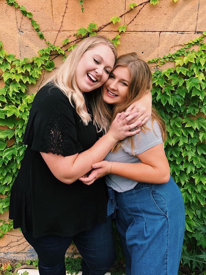 ADPiZetaUpsilon's tweet photo. All of the happy vibes this summer with our sisters by our side ๐โจ๐ซ
#ADPiOU #PanhelOU #AlphaDeltaPi https://t.co/iKvcd0PZbo