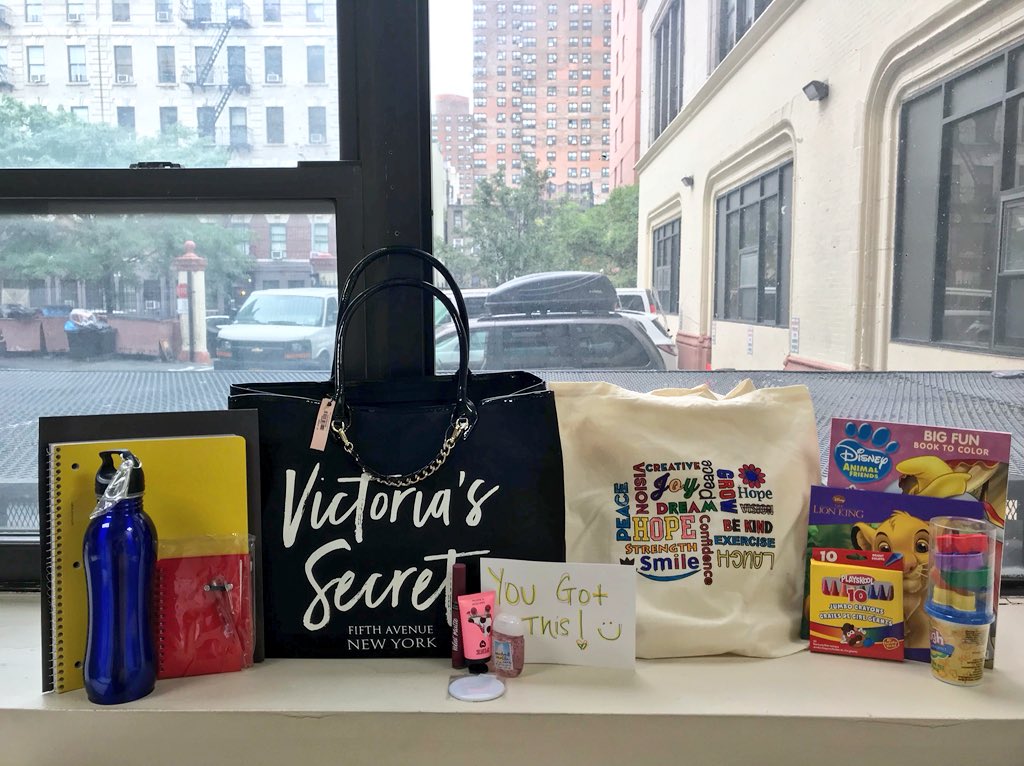 WINNYC_ORG's tweet photo. We can’t wait to share these awesome donations with #WinFamilies! Thanks @VictoriasSecret and #MosesandSinger for organizing these great kits. #homehopewin #volunteersrock https://t.co/kgVIYikdyf