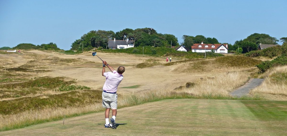 **COMPETITION TIME**
Guess the hole that the 2018 Senior Open Champion is teeing off at 'The Links in the Sky' for a chance to win a free 4-ball worth £260.
Comment with your answer, Retweet and Like for a chance to win the prize.
Winner announced 31/08/2018.