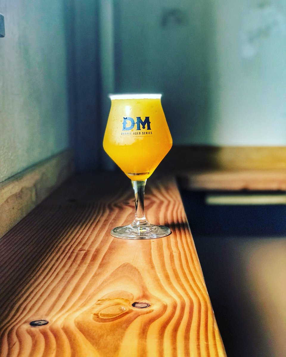 Our Peach Citra Sour is back! Going on tap today at 4pm. Brewed with two types of wheat, some oats, barley, and lactose. This is a super creamy, tart delight hopped with massive amounts of Citra. #dryhoppedsour #peachy🍑 #craftbeer