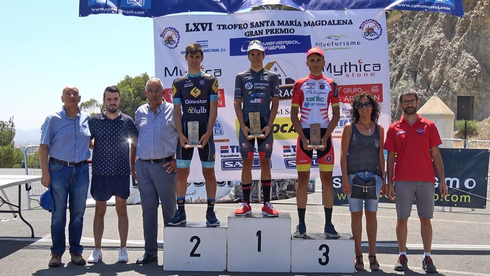 Vibrante carrera la que se ha disputado hoy en Novelda y que se ha  adjudicado Josep Tomás del GIMÉNEZ GANGA-PRIMOTI, que a su vez  también se hizo con el triunfo por equipos. En categoría femenina la  vencedora fue Raquel Gisbert del ALEATA CC FARTO

noveldaradio.es/ciclismo-junio…