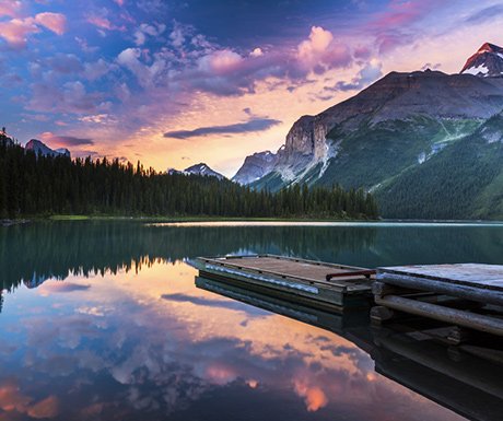 luxurytravel's tweet photo. Canada's west brings you the best outdoor activities this Spring https://t.co/2ji49SzqBj https://t.co/CohDrnOijJ