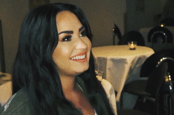 starszddl's tweet image. vo limpa minha tml do nude do felipe neto