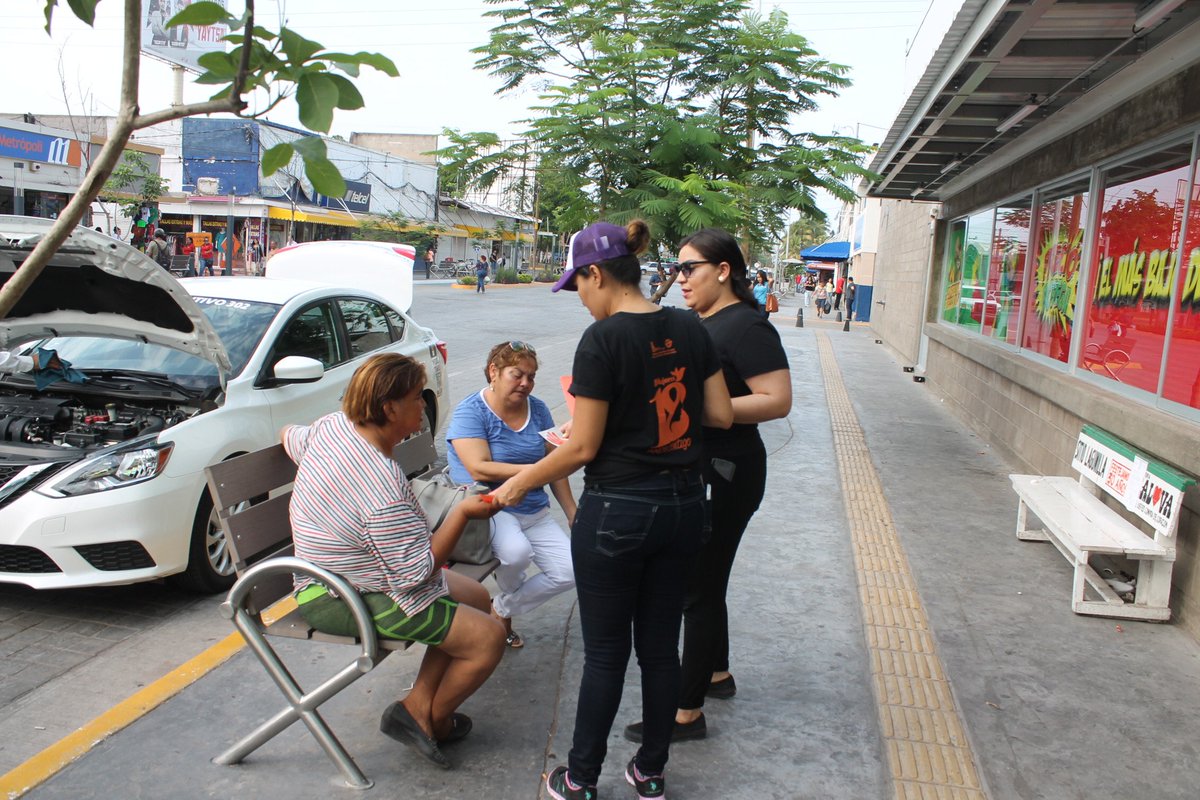 IMMUJERESAHOME's tweet photo. Activación de la campaña naranja "Unete" para prevenir la violencia contra las mujeres y niñas en el centro de la ciudad #DiaNaranja https://t.co/uSnXWpQ41c