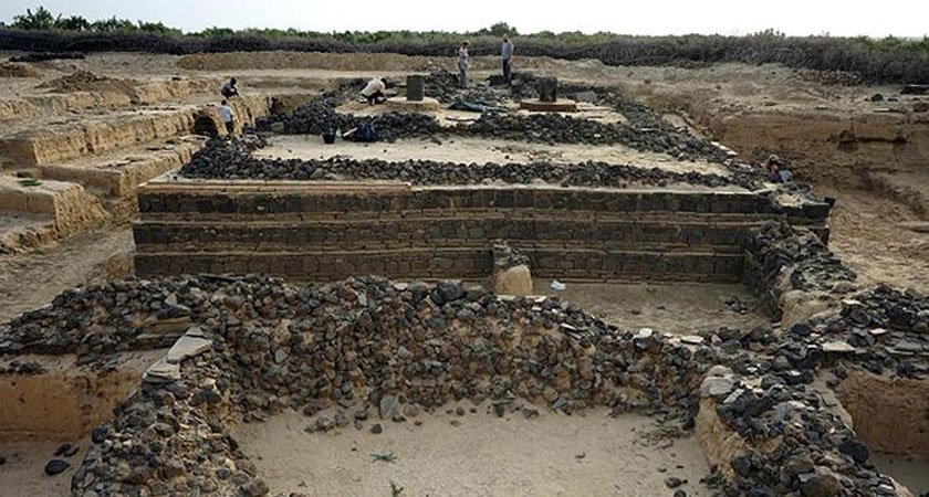 LittleRoma1's tweet photo. Adulis or Aduli is an archeological site in the Northern Red Sea of Eritrea, situated about 30 miles south of Massawa in the Gulf of Zula. https://t.co/wRQDw8q4K8