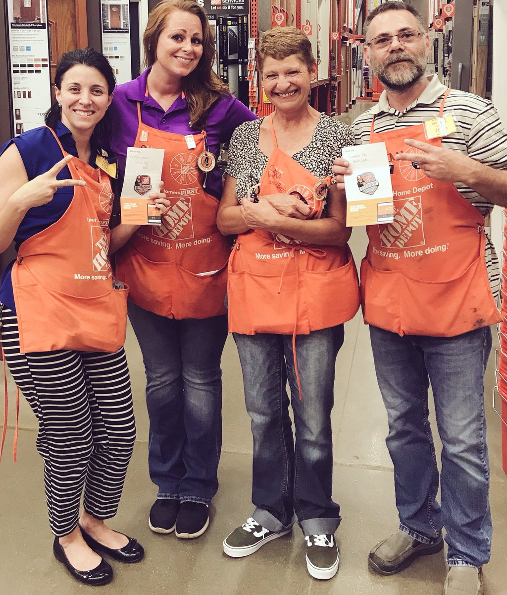 kailaharglerode's tweet photo. Sara getting 2x Bronze &amp; Cara getting Double Platinum 🏆 👏🏼 GREAT JOB!! #GreenMachine4126 #SteelCitySqaud https://t.co/p66mZP0Tmz